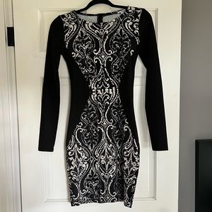 Bar III B & W Long Sleeve Bodycon Hourglass Dress Size Small